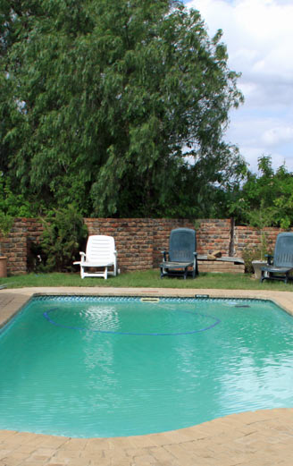 self catering accommodationswimming pool  in Madeira